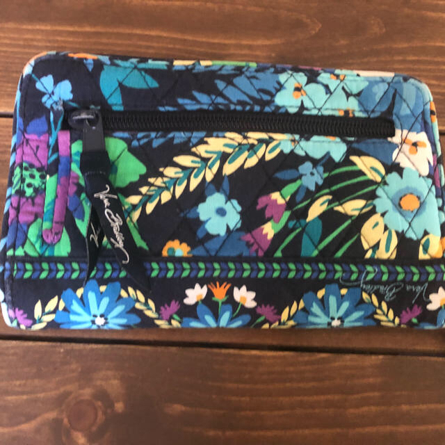 Vera Bradley(ヴェラブラッドリー)のヴェラブラッドリー財布、マルチケース レディースのファッション小物(財布)の商品写真