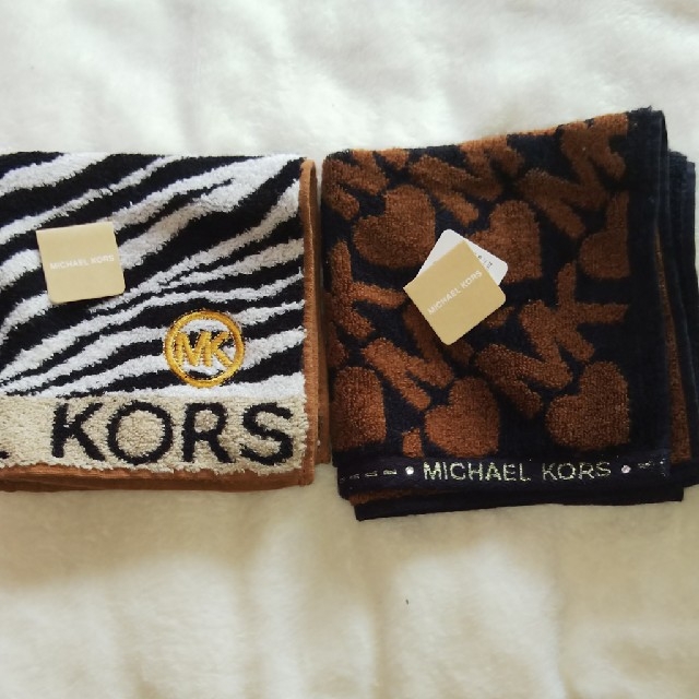 Michael Kors(マイケルコース)の【新品】タオル【MICHAEL KORS】 インテリア/住まい/日用品の日用品/生活雑貨/旅行(タオル/バス用品)の商品写真