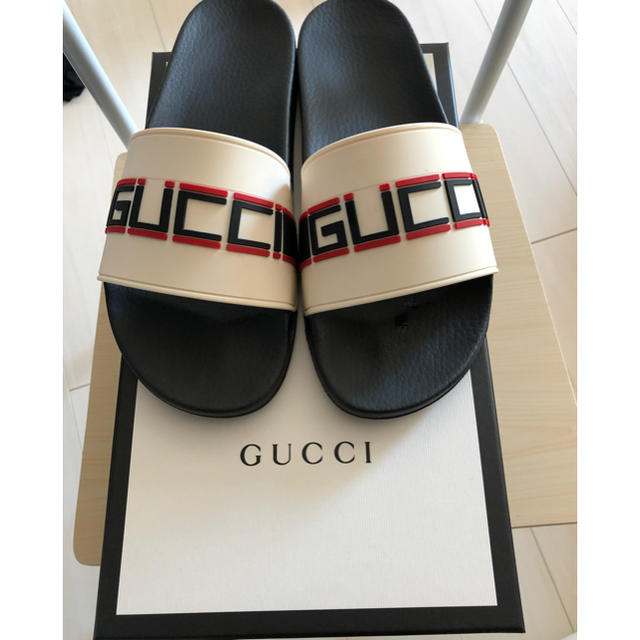 Gucci(グッチ)のGUCCI ストライプ ラバー スライドサンダル  メンズの靴/シューズ(サンダル)の商品写真