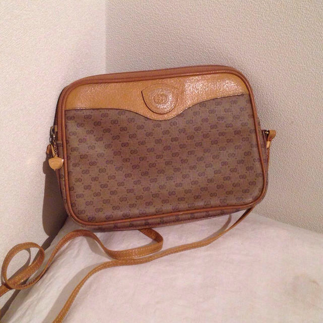 Gucci(グッチ)のGUCCI ショルダー レディースのバッグ(ショルダーバッグ)の商品写真