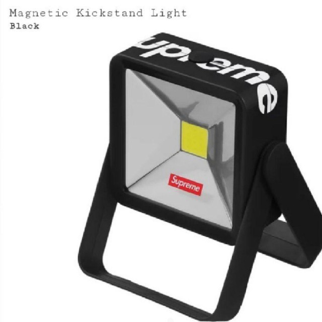 Supreme(シュプリーム)のSupreme Magnetic Kickstand Light black インテリア/住まい/日用品のライト/照明/LED(テーブルスタンド)の商品写真