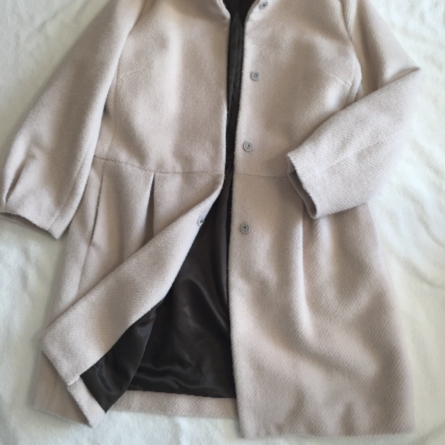 d'un a' dix(アナディス)のアンシェヌマン オフホワイト コート♡ レディースのジャケット/アウター(ロングコート)の商品写真