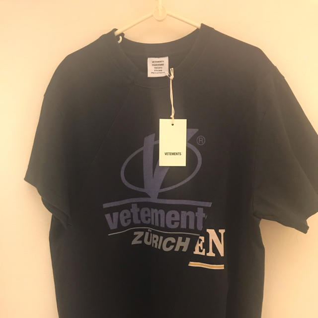 Tシャツ/カットソー(半袖/袖なし)vetements 再構築 Tシャツ