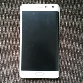 サムスン(SAMSUNG)のau Galaxy Note Edge SCL24 本体のみ(スマートフォン本体)