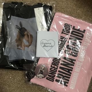 ユニバーサルエンターテインメント(UNIVERSAL ENTERTAINMENT)のAriana grande グッズ  (トートバッグ)