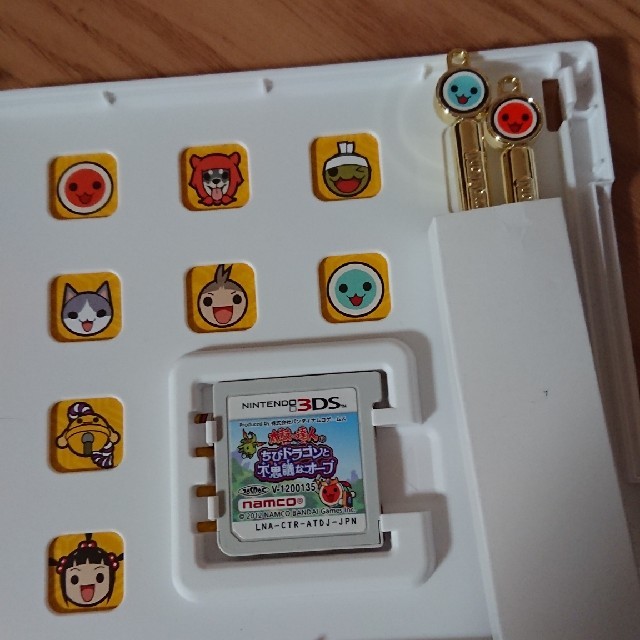 ニンテンドー3DS(ニンテンドー3DS)の太鼓の達人 ちびドラゴンと不思議なオーブ エンタメ/ホビーのゲームソフト/ゲーム機本体(家庭用ゲームソフト)の商品写真