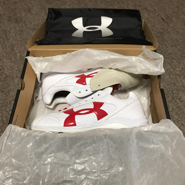 UNDER ARMOUR(アンダーアーマー)のアンダーアーマースパイク 右投げ用27.5 スポーツ/アウトドアの野球(シューズ)の商品写真