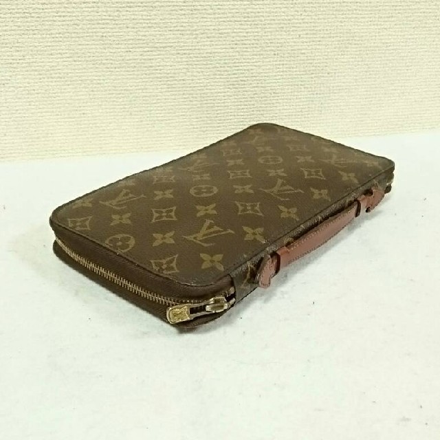 LOUIS VUITTON オーガナイザー 新価格版