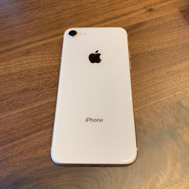 Apple(アップル)のiPhone8 256GB SIMロック解除スミ スマホ/家電/カメラのスマートフォン/携帯電話(スマートフォン本体)の商品写真