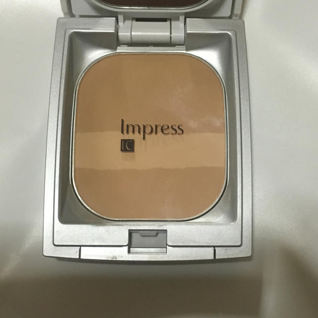 Impress(インプレス)のインプレス ホワイトパウダーファンデーション ほぼ未使用 コスメ/美容のベースメイク/化粧品(ファンデーション)の商品写真