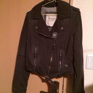 アバクロンビーアンドフィッチ(Abercrombie&Fitch)のアバクロ アウター(Gジャン/デニムジャケット)