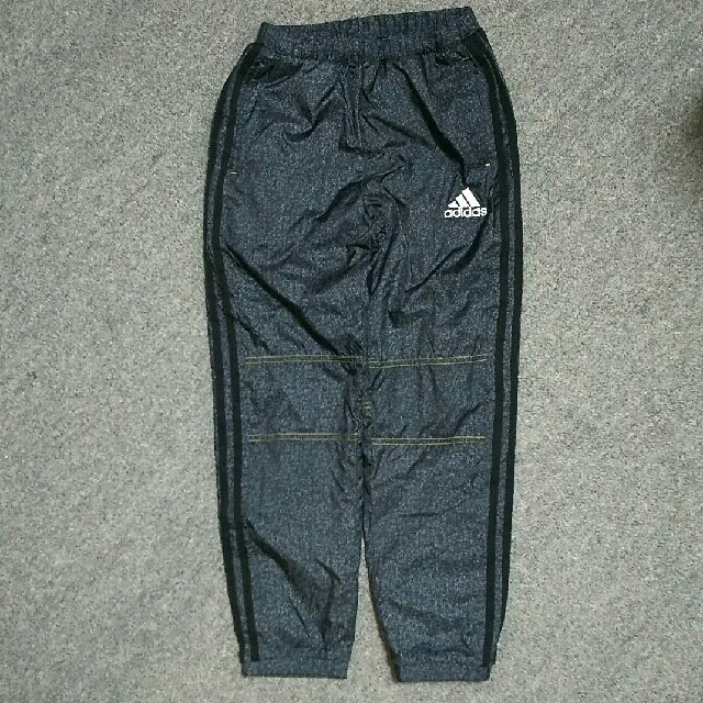 adidas(アディダス)のアディダス ジュニアトレーニングパンツ キッズ/ベビー/マタニティのキッズ服男の子用(90cm~)(パンツ/スパッツ)の商品写真