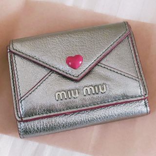 ミュウミュウ(miumiu)の正規品新品☆miumiu マドラスビューティ ミニ財布(財布)