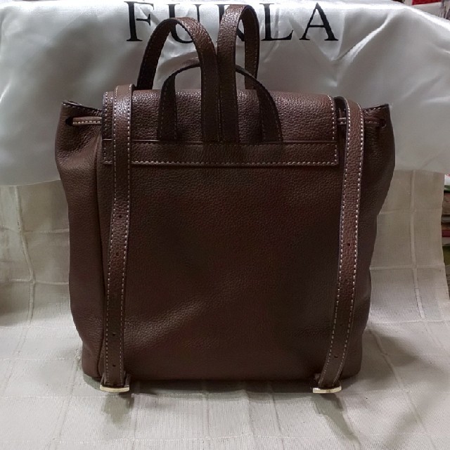 Furla(フルラ)の！きーにゃん☆さん専用！フルラ FURLA リュック バックパック ブラウン レディースのバッグ(リュック/バックパック)の商品写真