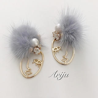 face bijou fur pierce/earring(ピアス)