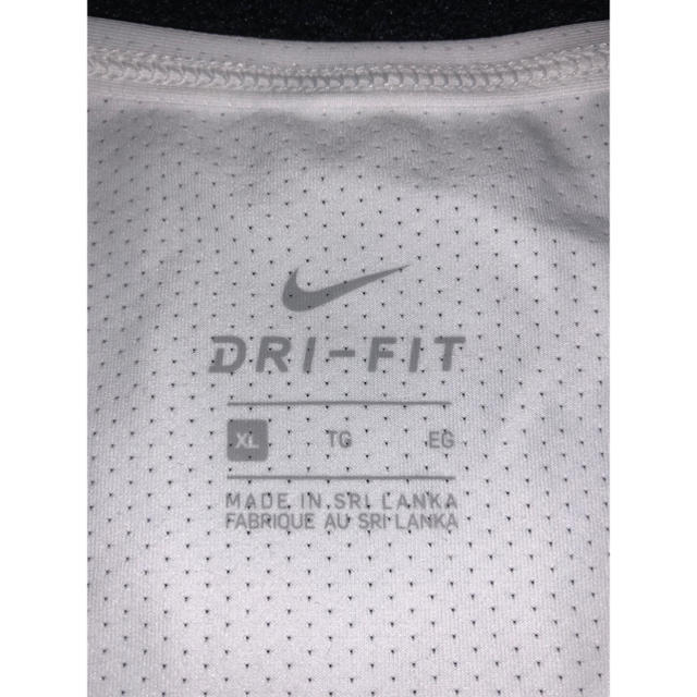 NIKE(ナイキ)の専用 NIKE DRY FIT Tシャツ  レディースのトップス(Tシャツ(半袖/袖なし))の商品写真