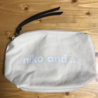 ニコアンド(niko and...)の＼ななおさま専用／【niko and…】ポーチ(ポーチ)