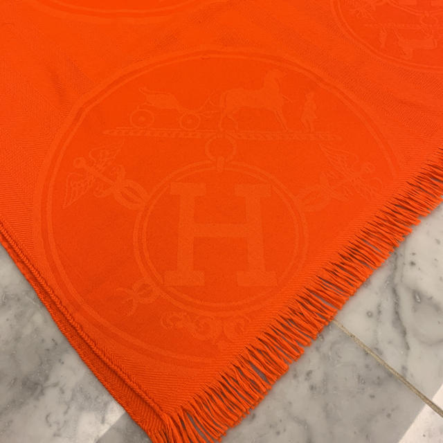 Hermes(エルメス)の正規品  エルメス ストール ニューリブリス  レディースのファッション小物(ストール/パシュミナ)の商品写真