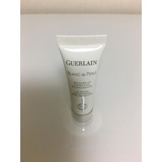 ゲラン(GUERLAIN)の未使用 ゲラン ペルル ブラン メイクアップベース ss ホワイト 10ml(化粧下地)