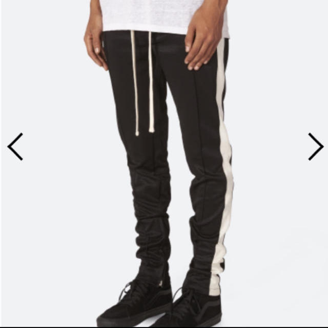 FEAR OF GOD(フィアオブゴッド)の【新品】mnml トラックパンツ サイドライン ブラック 黒 メンズのトップス(ジャージ)の商品写真