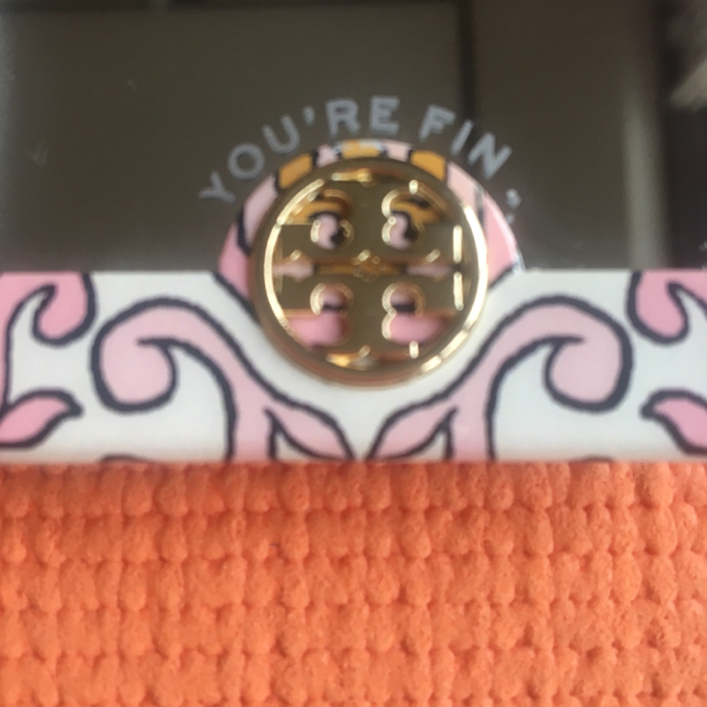 Tory Burch(トリーバーチ)のワケあり★トリーバーチ 日本未入荷*花柄ミラー付スマホケースiPhone7/8 スマホ/家電/カメラのスマホアクセサリー(iPhoneケース)の商品写真