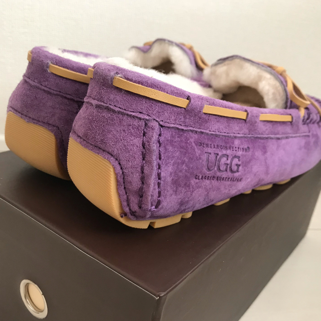 UGG(アグ)のUGG シューズ レディースの靴/シューズ(スリッポン/モカシン)の商品写真