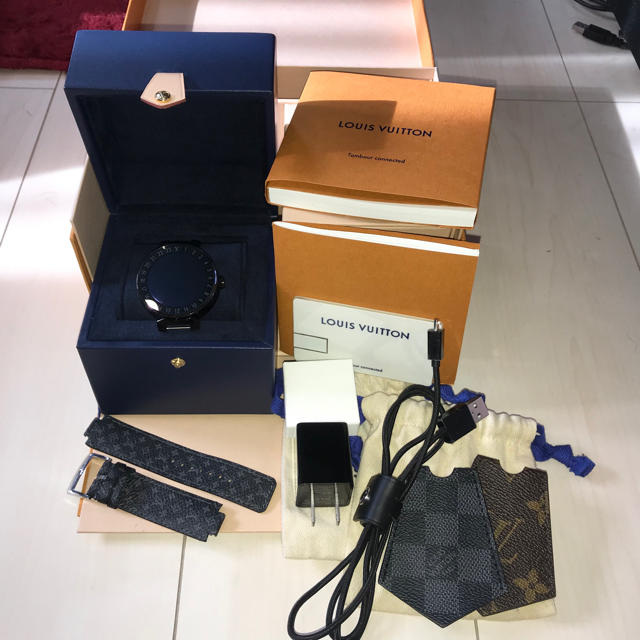 スマホ ケース 手帳型 、 LOUIS VUITTON - 今月までこのお値段！Louis Vuitton タンブールホライゾンの通販 by メチェ｜ルイヴィトンならラクマ