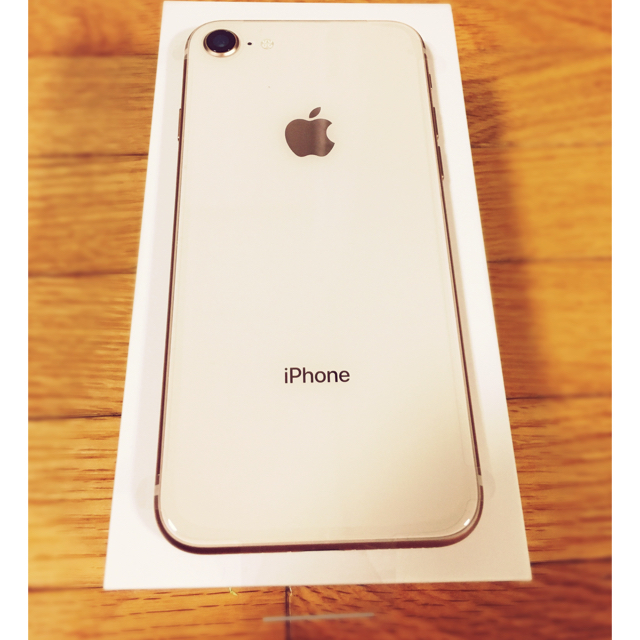 iPhone 6s Gold 64 GB au ➕ おまけ付【iPhone4】