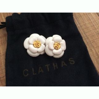 クレイサス(CLATHAS)の【ハンナ様専用】美品！クレイサス☆カメリアイヤリング(イヤリング)