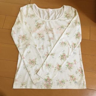 リズリサ(LIZ LISA)のリズリサ   Tシャツ  花柄  XSサイズ  お値下げ(Tシャツ(長袖/七分))