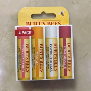 バーツビーズ(BURT'S BEES)の送料込 新品 バーツビーズ リップ 4本 箱入り 保湿 リップバーム 4種類(リップケア/リップクリーム)