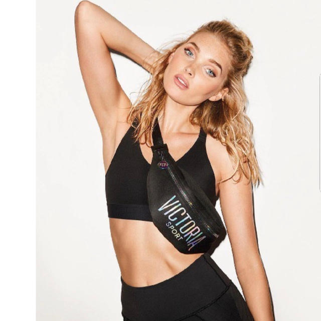 Victoria's Secret(ヴィクトリアズシークレット)のVictoria’s Secret 「新品」ボディーバッグ  レディースのバッグ(ボディバッグ/ウエストポーチ)の商品写真