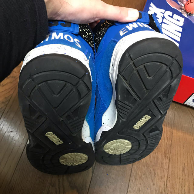 Ewing Athletics(ユーイングアスレチックス)のatmos別注 EWING 33 HI 9 27cm ブルー グローインザダーク メンズの靴/シューズ(スニーカー)の商品写真