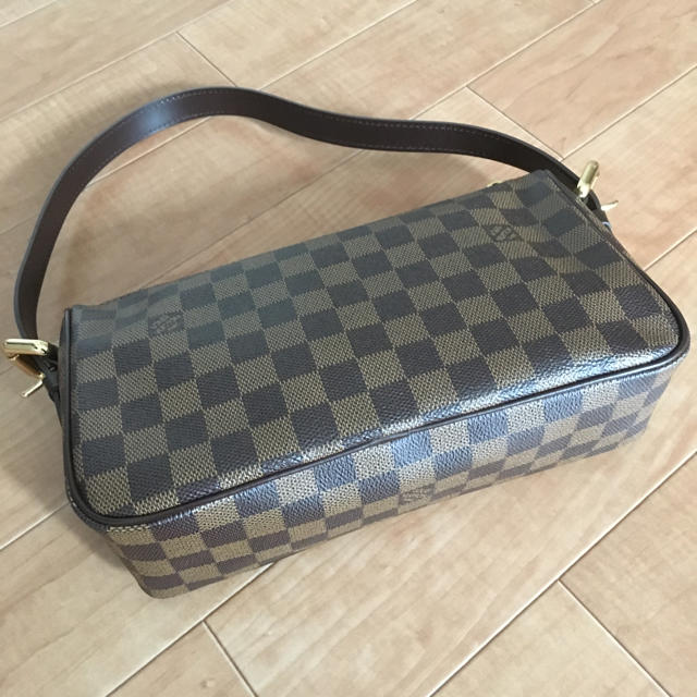 LOUIS VUITTON(ルイヴィトン)の超美品 ヴィトン ラヴェッロ  GM  ダミエ レディースのバッグ(ショルダーバッグ)の商品写真