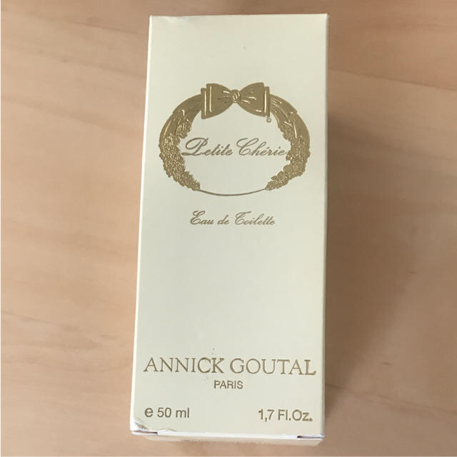 Annick Goutal(アニックグタール)の【ANNICK GOUTAL】プチシェリー オードトワレ コスメ/美容の香水(香水(女性用))の商品写真