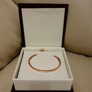 ダニエルウェリントン(Daniel Wellington)のダニエルウェリントンバングル(ブレスレット/バングル)