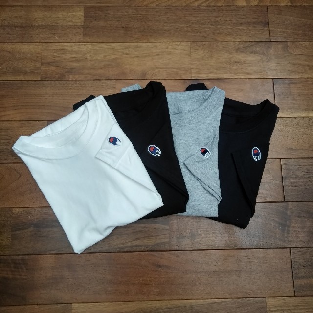 Champion(チャンピオン)の新品 チャンピオン 無地 6ozヘビーＴシャツ　ホワイト レディースのトップス(Tシャツ(半袖/袖なし))の商品写真