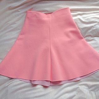 ザラ(ZARA)のzara ピンク スカート(ひざ丈スカート)