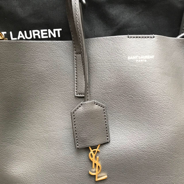 Saint Laurent(サンローラン)のサンローラン ショッピングトイバッグ レディースのバッグ(トートバッグ)の商品写真