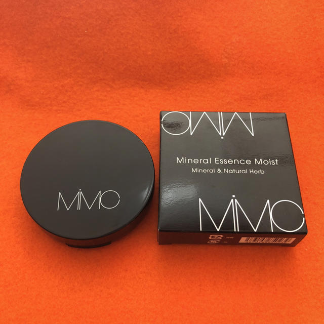 MiMC(エムアイエムシー)のMIMC ミネラルエッセンスモイスト ファンデーション ソフトベージュ  コスメ/美容のベースメイク/化粧品(ファンデーション)の商品写真