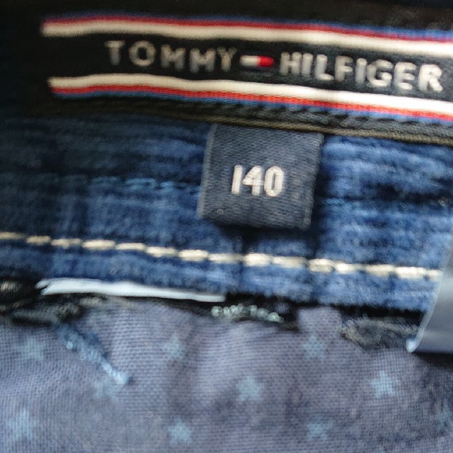 TOMMY HILFIGER(トミーヒルフィガー)のトミーヒルフィガーズボン キッズ/ベビー/マタニティのキッズ服男の子用(90cm~)(パンツ/スパッツ)の商品写真