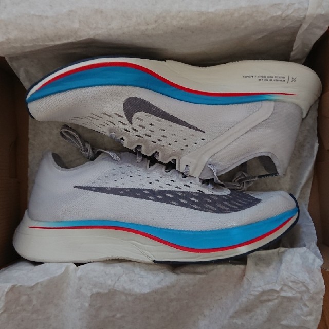 【超ポイントバック祭】 NIKE - ベイパーフライ 25.5cm 4% VAPORFLY ZOOM NIKE スニーカー 【超ポイントバック祭】 NIKE - ベイパーフライ 25.5cm 4% VAPORFLY ZOOM NIKE スニーカー