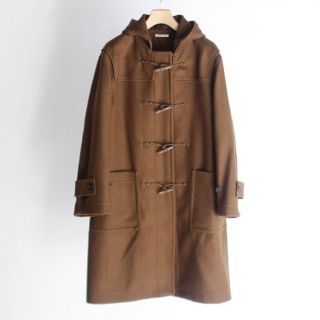 コモリ(COMOLI)の18AW 新品 オーラリー ダッフルコート 茶色 サイズ4(ダッフルコート)