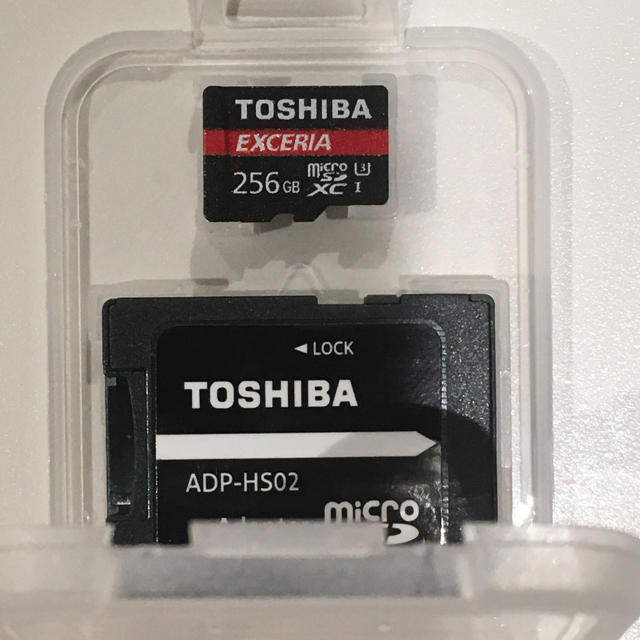 東芝(トウシバ)のTOSHIBA EXCERIA マイクロ SDXC 256GB Class10 スマホ/家電/カメラのPC/タブレット(PC周辺機器)の商品写真