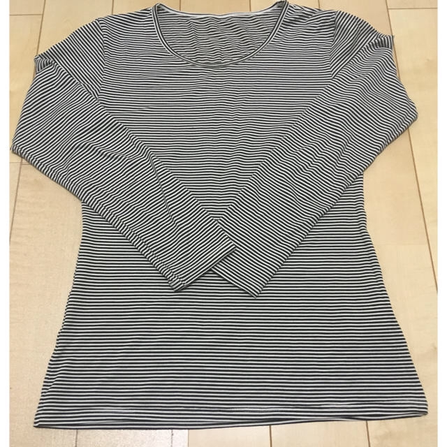 UNIQLO(ユニクロ)のニコちゃん様専用 ユニクロ ヒートテック M2枚セット レディースのトップス(Tシャツ(長袖/七分))の商品写真