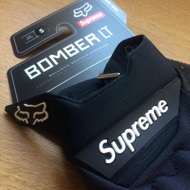 Supreme × FOX RACING Bomber LT Gloves ‘S