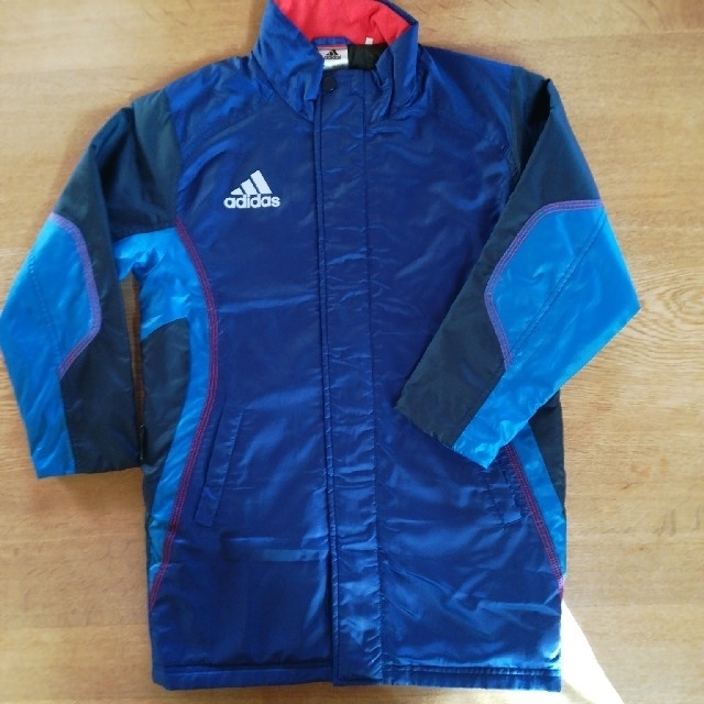 adidas(アディダス)のアディダス　adidas　ベンチコート　ベンチウォーマー キッズ/ベビー/マタニティのキッズ服男の子用(90cm~)(コート)の商品写真