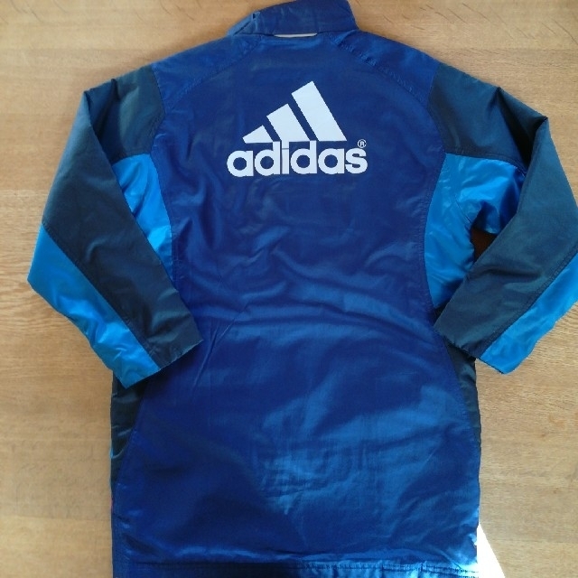 adidas(アディダス)のアディダス　adidas　ベンチコート　ベンチウォーマー キッズ/ベビー/マタニティのキッズ服男の子用(90cm~)(コート)の商品写真