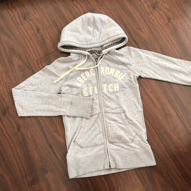 Abercrombie&Fitch(アバクロンビーアンドフィッチ)のAbercrombie & Fitch  パーカー レディースのトップス(パーカー)の商品写真