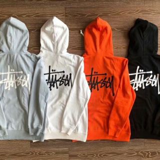 ステューシー(STUSSY)のタグ付き新品　STUSSY　パーカー　ユニセックス(パーカー)